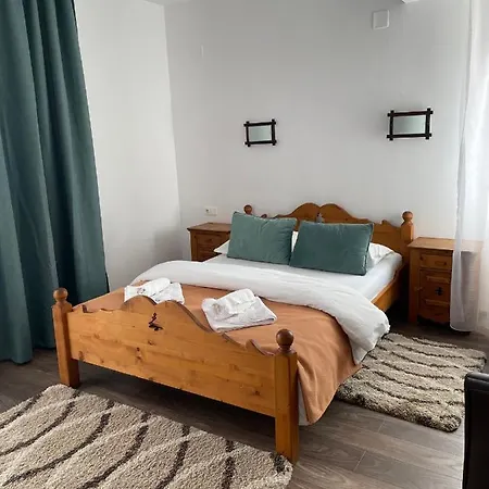 Resort Valea Salbatica Sinca Noua