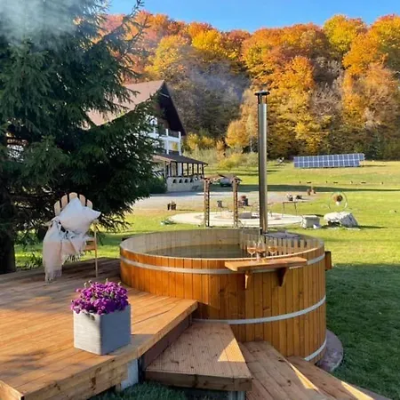 Resort Valea Salbatica *